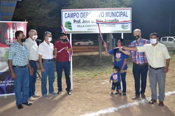 Villa Choferes tiene campo deportivo iluminado    - Nacionales - ABC Color