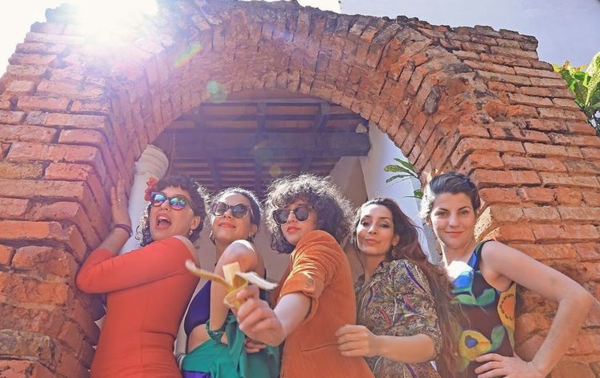 HOY / La Serafina cierra año pandémico con lanzamiento de libro y concierto de "Las conchas sin mar"