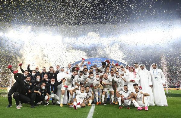 Xavi levanta su cuarto título con el Al Sadd - Fútbol - ABC Color