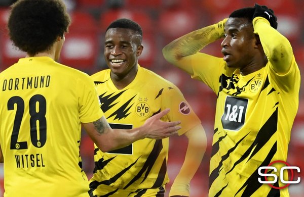 Moukoko se convierte en el goleador más joven de la historia de Bundesliga