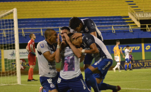 HOY / Sol golpea, entra al play off y deja con manos vacías a Luqueño