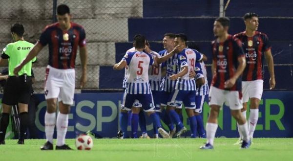 12 de Octubre vence a Cerro, es líder y va a la Copa Sudamericana