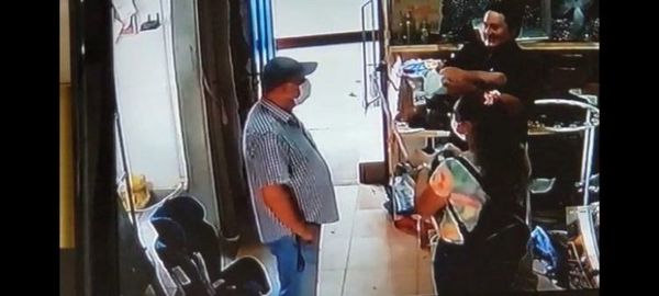 Supuestos fiscalizadores del IPS denunciados por extorsión a comerciantes