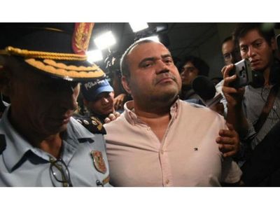 Decretan rebeldía y piden captura para el empresario Sousa Lira