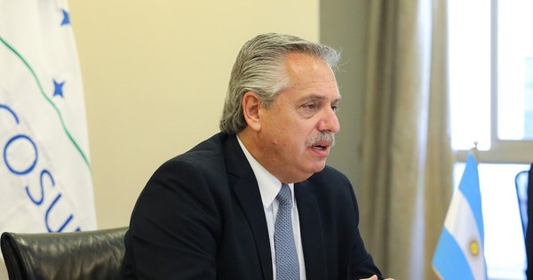 La Nación / Argentina: Distanciamiento social hasta el 31 de enero