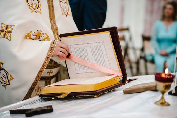 El Vaticano recuerda que es “inadecuado” usar fotocopias de la Biblia en misa  - Mundo - ABC Color
