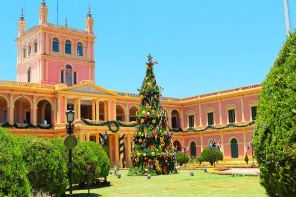 EJECUTIVO OFICIALIZA NUEVAS MEDIDAS SANITARIAS PARA NAVIDAD Y AÑO NUEVO