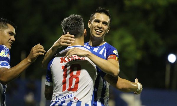 12 de Octubre vence a Cerro Porteño y clasifica a la Sudamericana