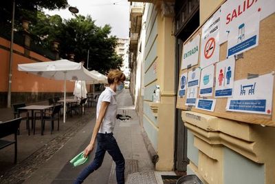España limita las celebraciones navideñas temerosa de una nueva ola de covid - Mundo - ABC Color