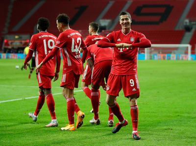 Lewandowski hace líder al Bayern con un doblete