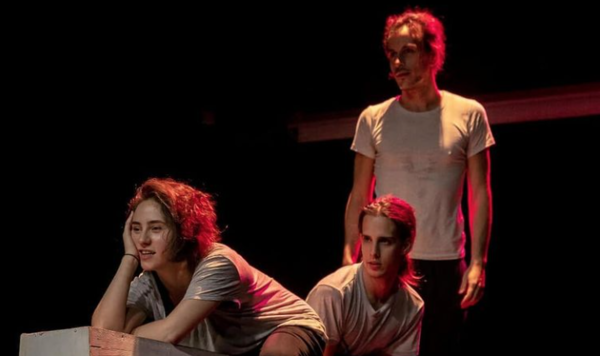 HOY / Cine y debate de la mano de Teatro Menguante, en la Manzana de la Rivera