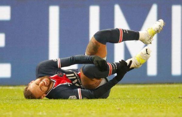 Neymar solo debería volver a los campos en enero por una lesión en el tobillo