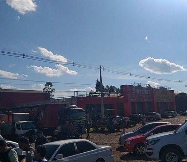 Asalto en Mallorquín: hallan muerto a empleado tomado de rehén