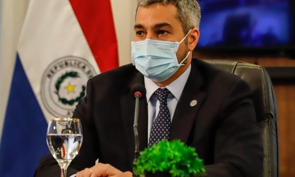 Abdo Benítez emite nuevo decreto con medidas sanitarias para las fiestas