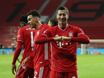 Lewandowski hace líder al Bayern