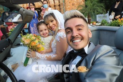 Crónica / (Video) Marilina y Will dieron el "sí quiero!"