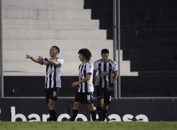 Libertad supera a Olimpia y se verá con Guaraní en cuartos