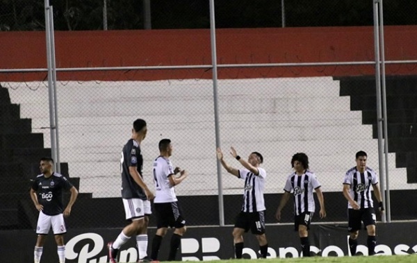 Libertad somete a Olimpia en el Nicolás Leoz