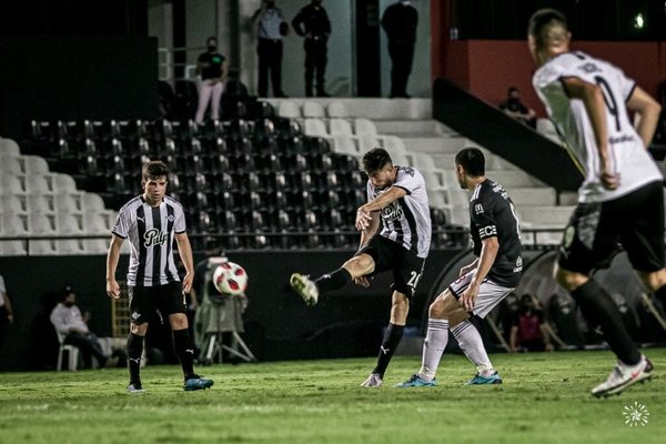 Libertad y Guaraní triunfan y habrá superclásico | OnLivePy