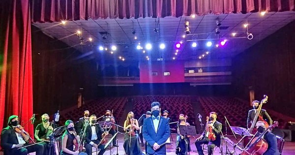 La Nación / Concierto navideño por Facebook