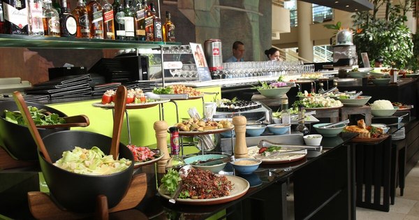 La Nación / Hotel Sheraton ofrecerá servicios especiales para este fin de año