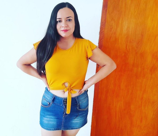 Crónica / PERDIÓ LA TIMIDEZ. Clarita: “Antes no quería vestirme así; ahora, sí”