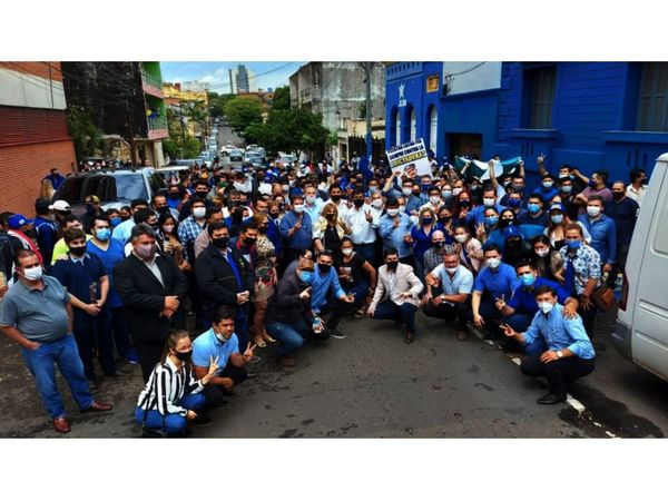Llanistas hacen convención desafiando a Directorio azul