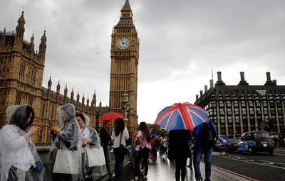 Nueva cepa de coronavirus: Boris Johnson cancela festejos por Navidad