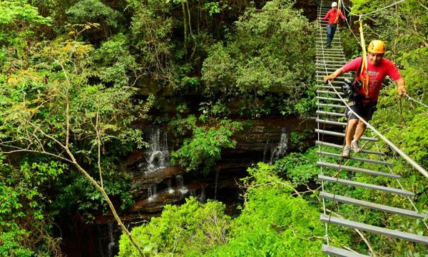Chacurru y sus puentes colgantes, un mundo por descubrir en Amambay