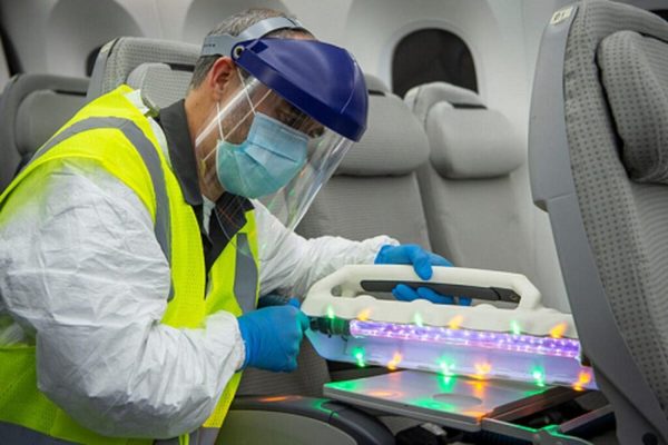 Piden a gobiernos que trabajadores de aviación sean prioridad para la vacuna COVID-19 | OnLivePy
