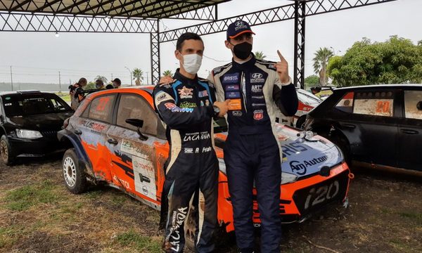 Diego Domínguez Bejarano gana el rally de Carmen del Paraná