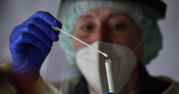 La Nación / COVID-19: 632 positivos y 16 fallecidos reporta Salud, este domingo