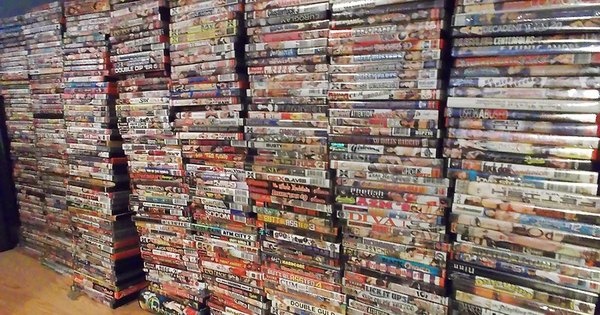Crónica / Demandó a sus padres por quemar su colección porno