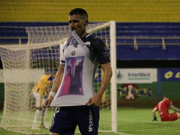 Goleador solense: "Mamá me iluminó desde arriba"