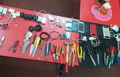Armas blancas, celulares y marihuana en Penal del Buen Pastor