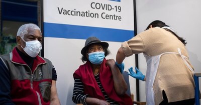 La Nación / Nueva cepa del COVID-19 en Reino Unido: “No se sabe si la vacuna es efectiva”, dice embajador
