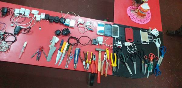 INCAUTAN ARMAS BLANCAS Y CELULARES EN EL BUEN PASTOR