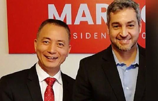 Oriental con pasaporte falso se paseaba con primer anillo de Abdo - Noticiero Paraguay
