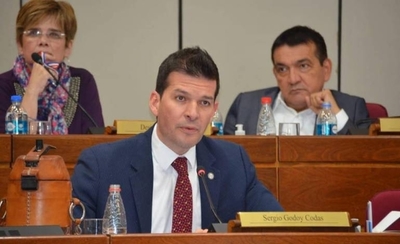 HOY / Oposición fue crítica solo hasta antes de la pandemia, según senador