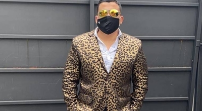 HOY / Extraño suceso: Acusan al “abogado leopardo” de disparar a dos jóvenes