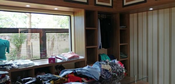 Millonario robo a una boutique de Coronel Oviedo – Prensa 5