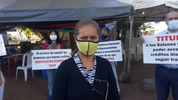 Sin respuestas del Gobierno: comerciantes encarnacenos continúan protesta