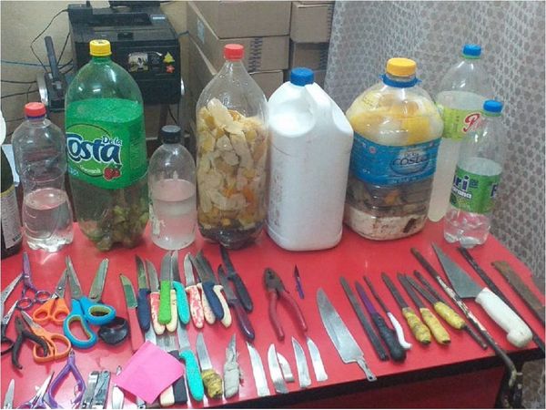 Incautan una gran cantidad de armas blancas en el Buen Pastor