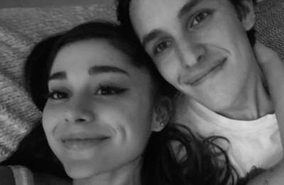 HOY / Ariana Grande se compromete con Dalton Gómez