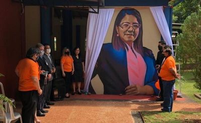 Inauguran mural en memoria de Diana Eveline Mereles