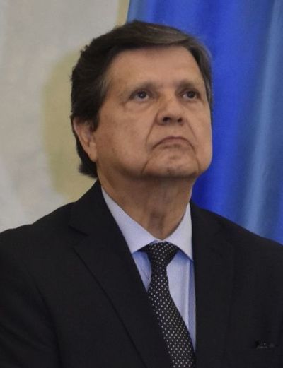 Pasaportes falsos: Euclides tira el fardo a la Fiscalía y dice que protección política es solo una “percepción” - Nacionales - ABC Color