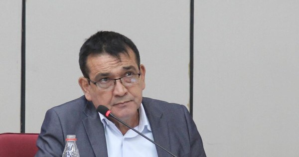 La Nación / Pedro Santacruz pide mejorar el gasto público