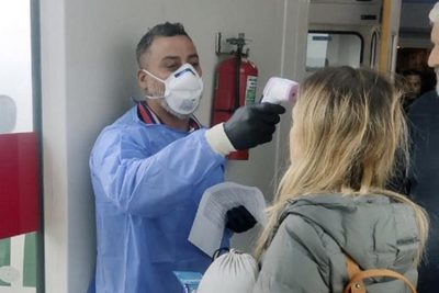 Prohíben ingreso de viajeros que provienen de Reino Unido