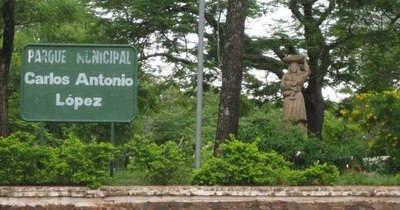 La Nación / Parque Carlos A. López, en abandono total y con criaderos de mosquitos