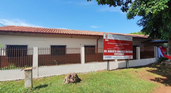 Refaccionan oficinas de Supervisión Educativa